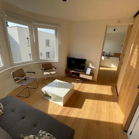 Les Fleurettes アパート